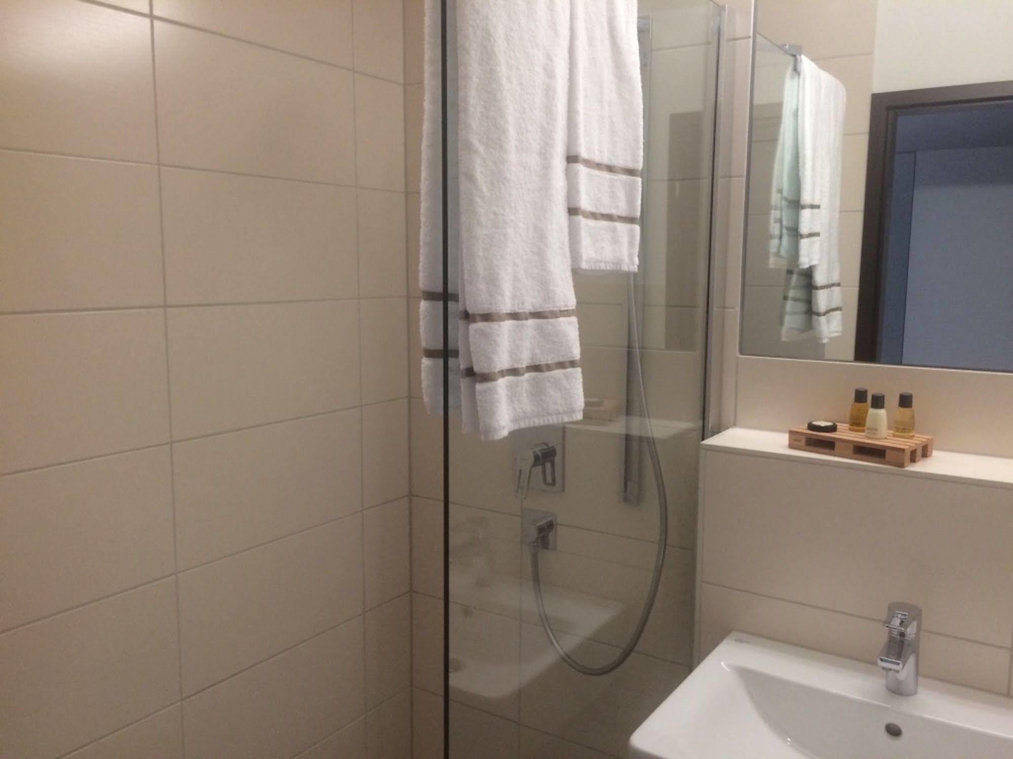 Hotel Am Engelberg Winterbach  Bagian luar foto